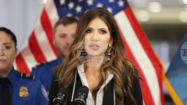 Афганистанецът, стрелял по двама американски военни, вероятно се е радикализирал в САЩ, каза министърката на вътрешната сигурност