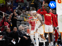 Hawks Pelicans Basketball