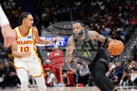 Hawks Pelicans Basketball