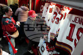 PWHL Sirens Charge Hockey