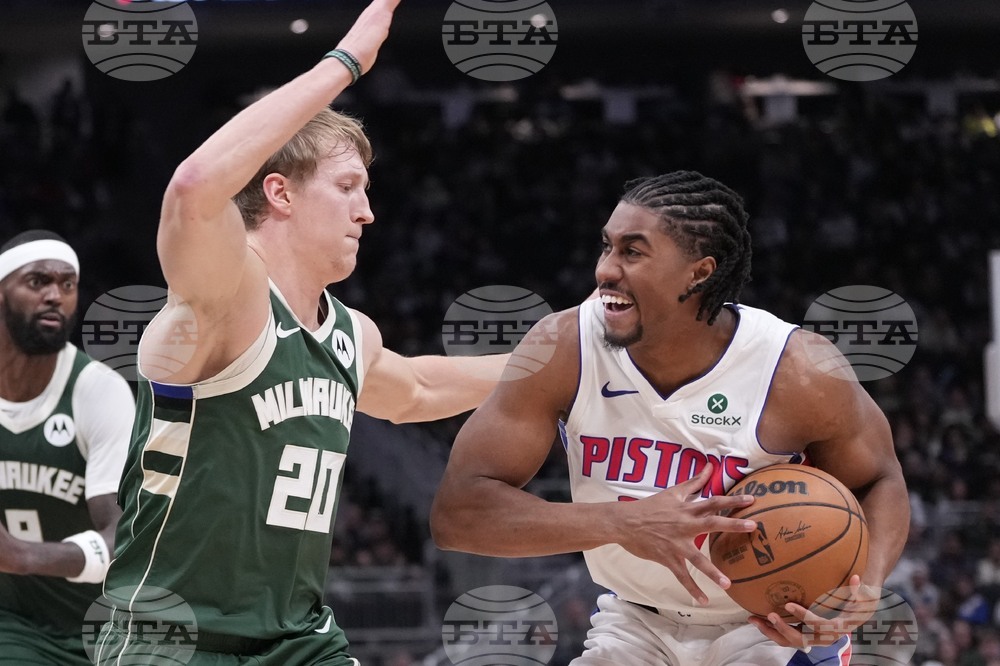 Pistons Bucks Basketball
