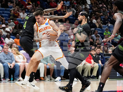 Hawks Pelicans Basketball