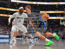 Grizzlies Mavericks Basketball