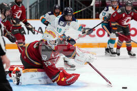 PWHL Sirens Charge Hockey