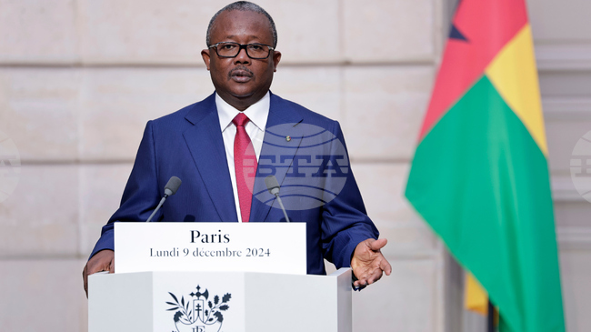 Сваленият от власт президент на Гвинея-Бисау е пристигнал в Сенегал