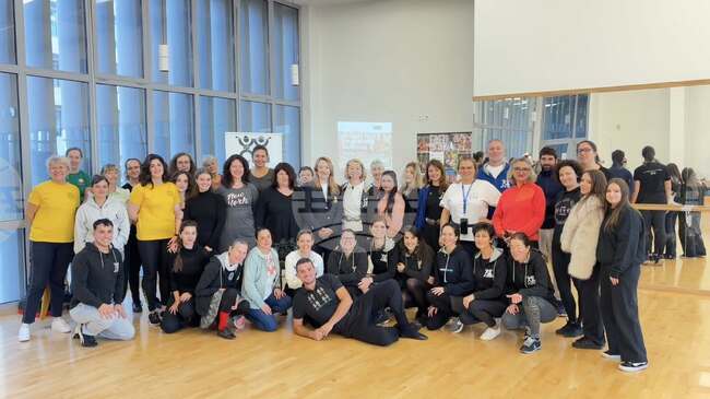 Културна асоциация „От извора“ в Лион беше домакин на представянето на проекта „Онлайн каталог с български хорà и танци“ 