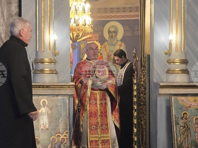 Да се пазим от користолюбието, призова отец Йордан от плевенския храм „Света Параскева“