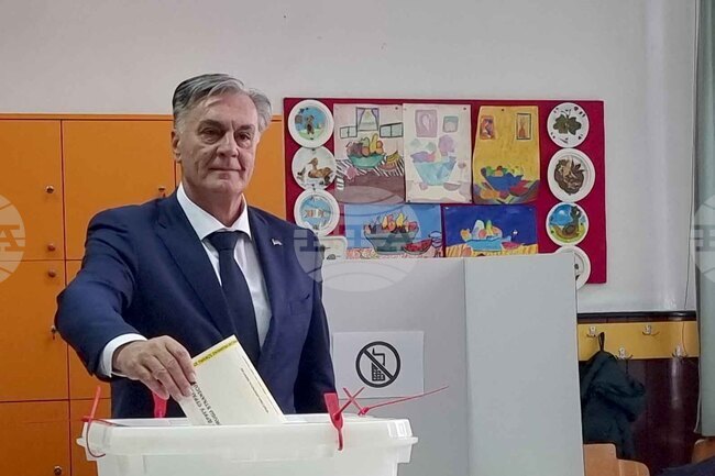 Босна и Херцеговина - Република Сръбска - предсрочни президентски избори - Синиша Каран