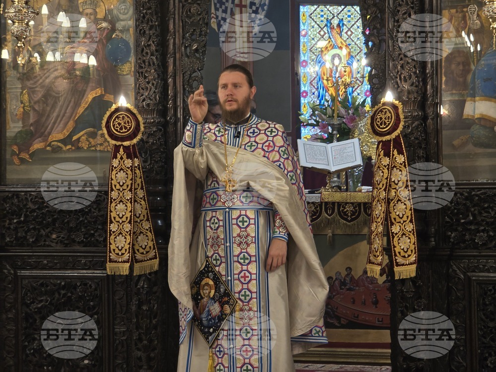 Пловдив - храм „Света Марина" - неделна света литургия