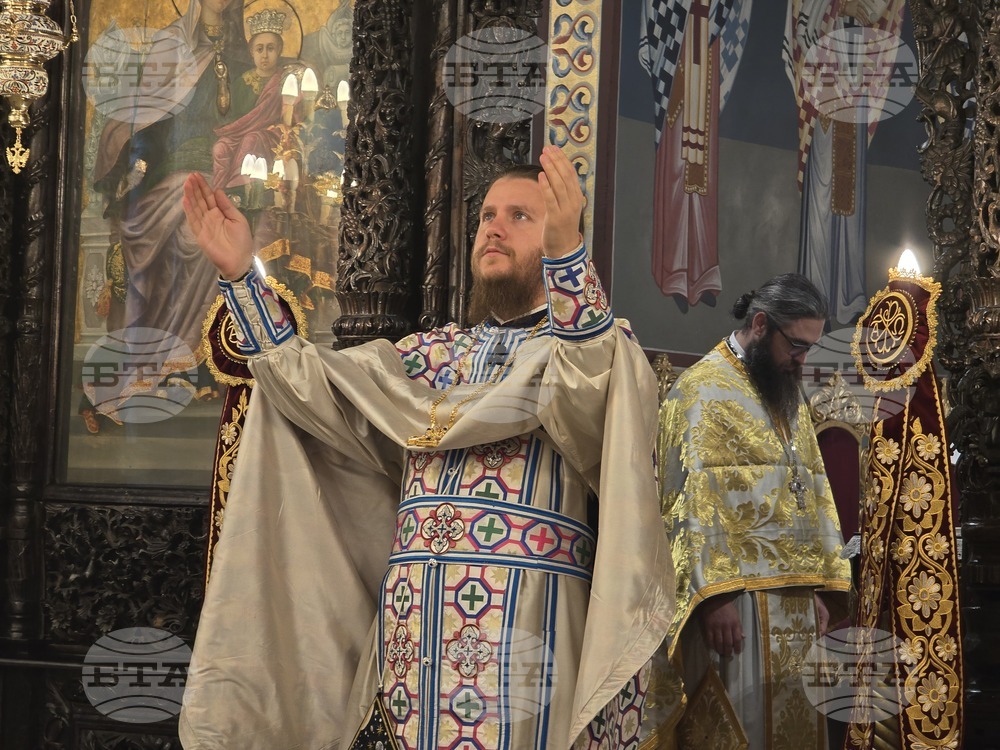 Пловдив - храм „Света Марина" - неделна света литургия