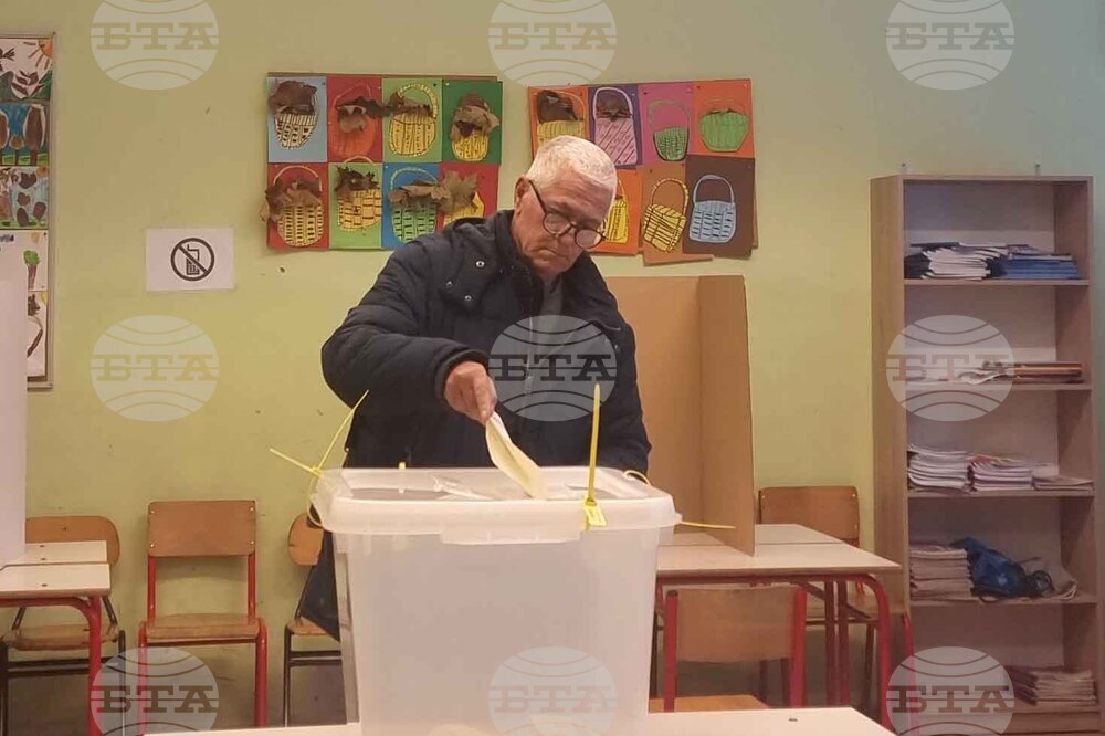 Избирателната активност на президентските избори в босненската Република Сръбска е 9,76 процента към 11:00 ч.