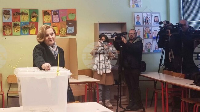 Избирателната активност на президентските избори в босненската Република Сръбска е била 26 процента към 15 ч.