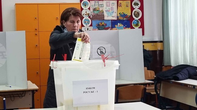 Регистрирани са няколко нарушения в изборния процес в босненската Република Сръбска, съобщи неправителствената организация “Под лупа”