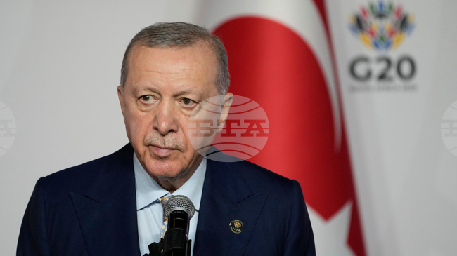 Ердоган каза, че Турция обмисля разполагането на войски в рамките на планираните стабилизиращи сили в Газа