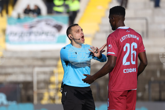 Футбол  - Септември - Лудогорец