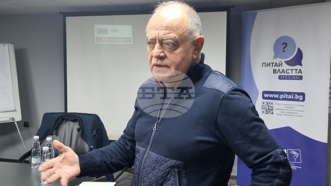 В състояние на фасадна демокрация сме, каза в Търговище председателят на “Демократи за силна България” Атанас Атанасов