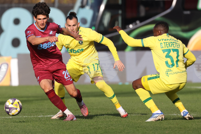 Лудогорец спечели гостуването си на Септември в София и продължава в турнира за купата на страната