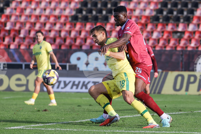 Лудогорец трябва да намали грешките в Будапеща, предупреди Ивайло Чочев