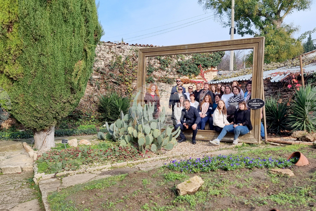 С урок по турски език и беседа по астрология приключи културната програма „Посоки Турция“ в „Двореца“ – Балчик