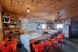 Ден 68 "Св. св. Кирил и Методий" поема към България тази нощ