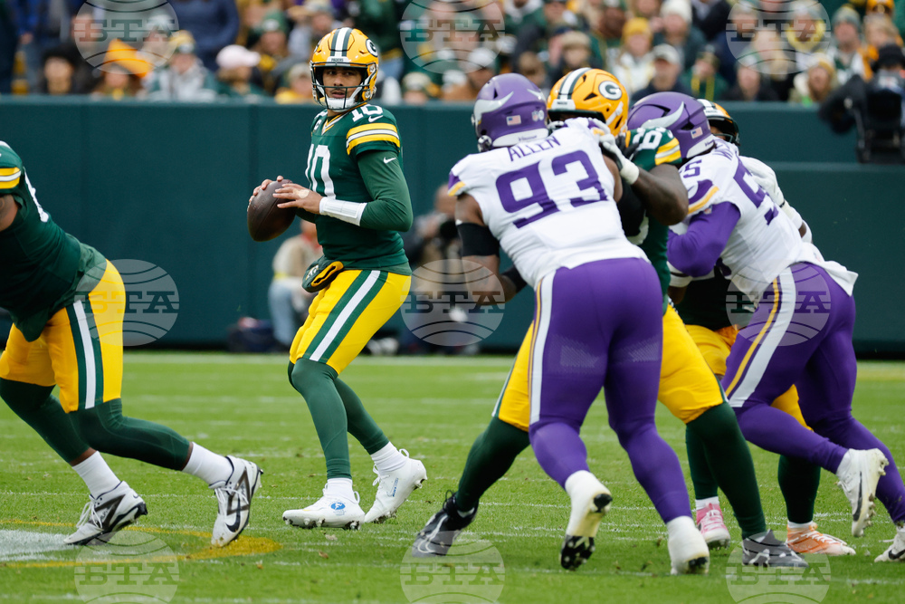 Vikings Packers Football