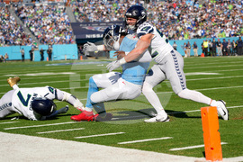 Seahawks Titans Football