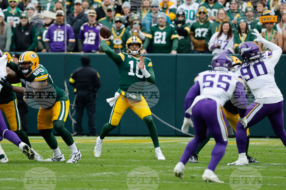 Vikings Packers Football