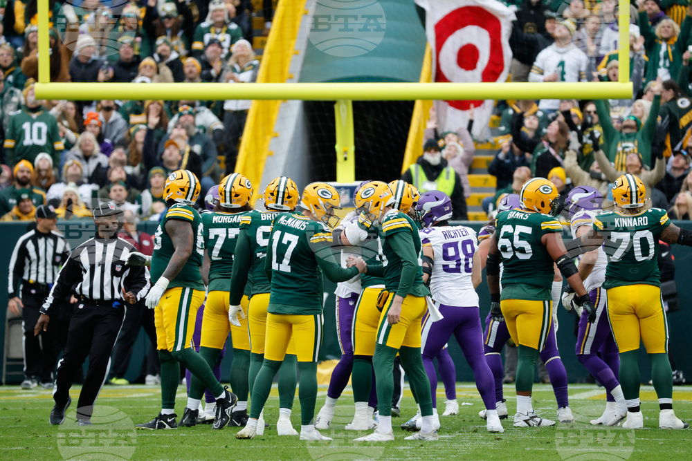 Vikings Packers Football