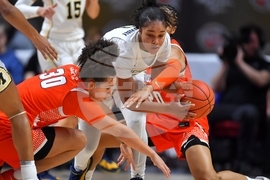 Michigan Syracuse Basketball