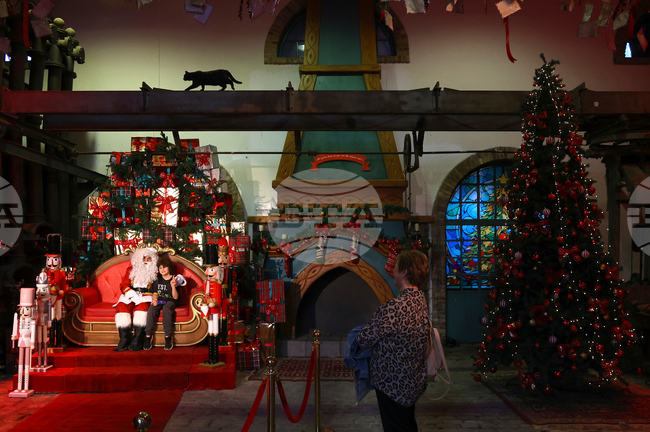 APTOPIX Greece Christmas Daily Life