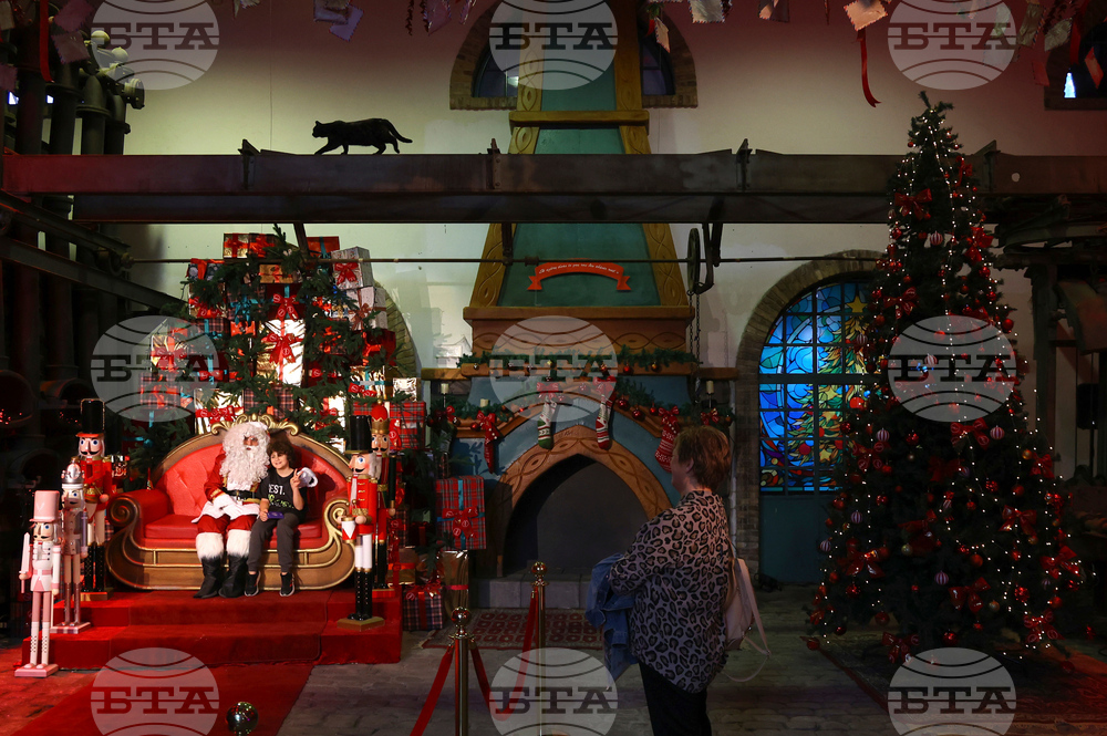 APTOPIX Greece Christmas Daily Life