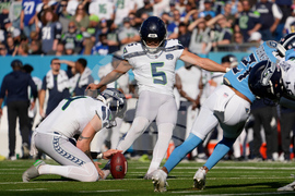 Seahawks Titans Football