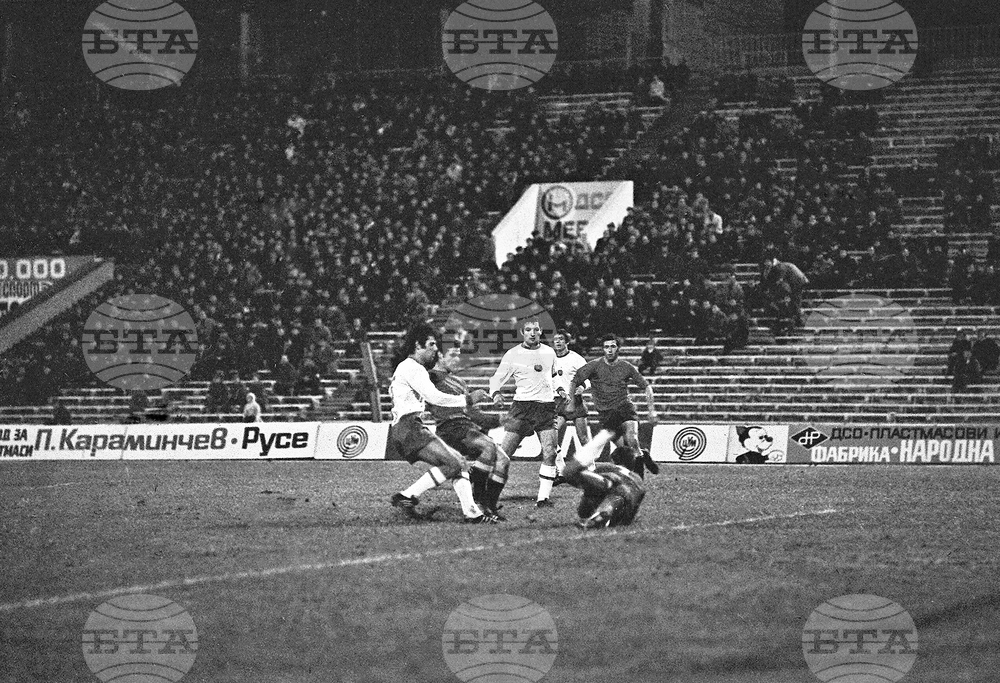 November 24, 1971: Bulgaria Beat Spain 8-3 in Munich Olympics Qualifying Match in Sofia