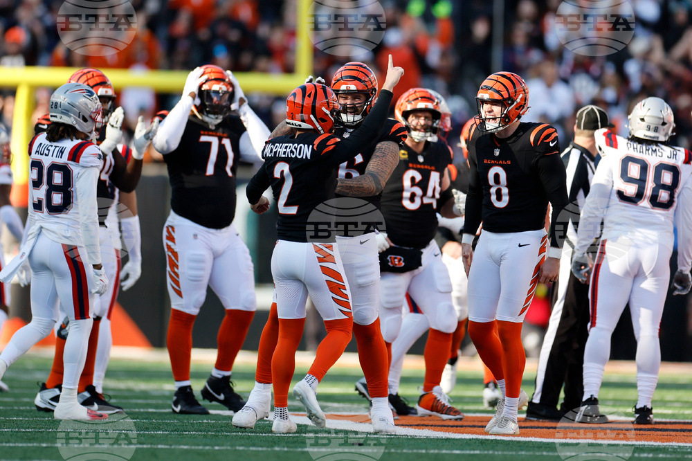 Patriots Bengals Football