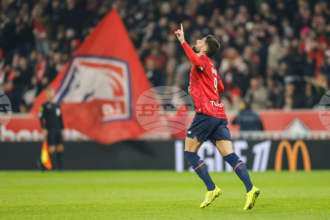 Два гола на ветерана Оливие Жиру осигуриха пълен актив точки за Лил срещу ФК Париж и 4-о място в класирането