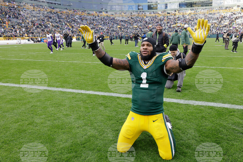 Vikings Packers Football