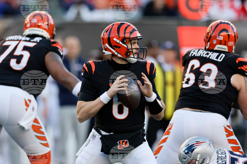 Patriots Bengals Football