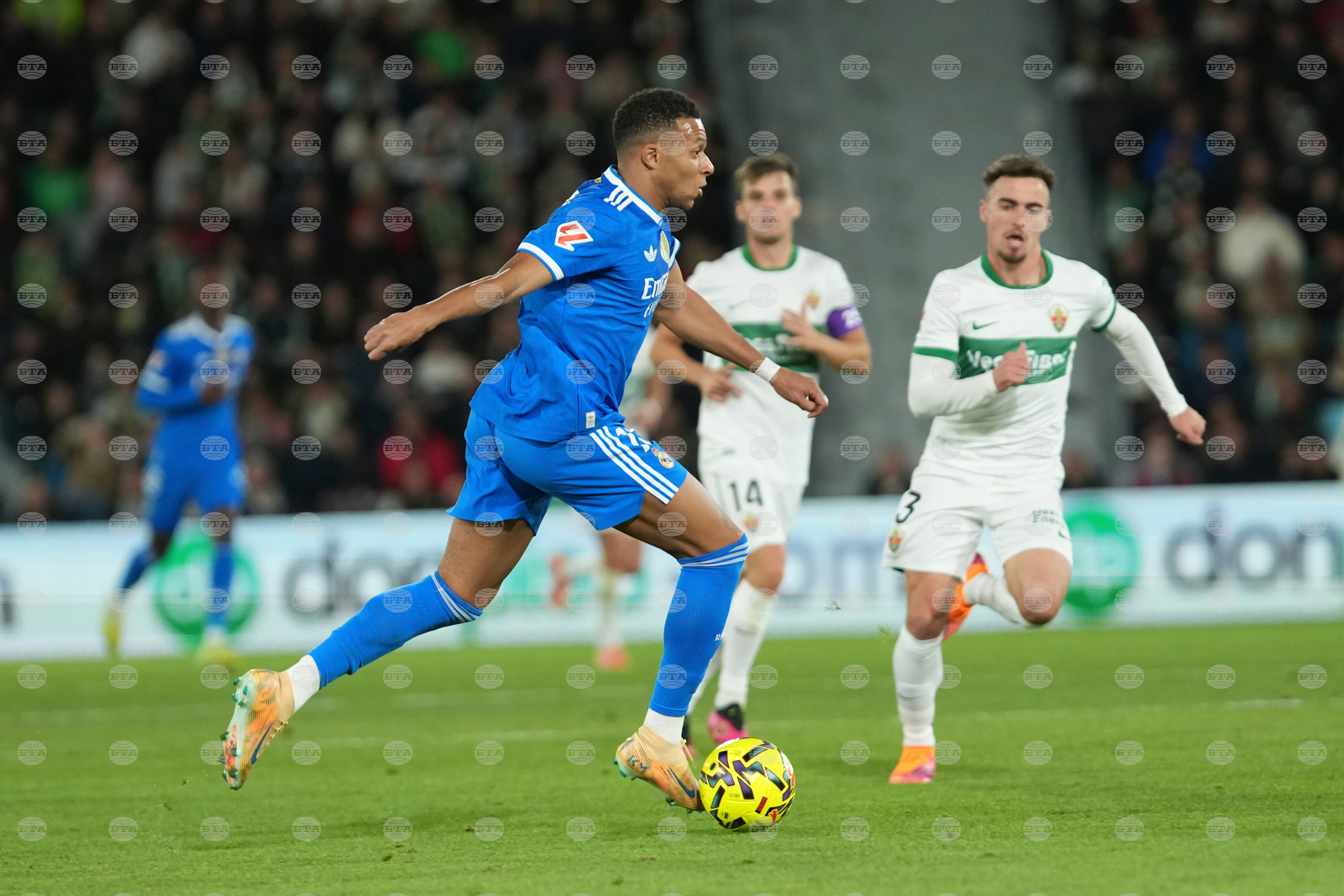 Джуд Белингам спаси Реал (Мадрид) от поражение при гостуването на Елче в Примера дивисион