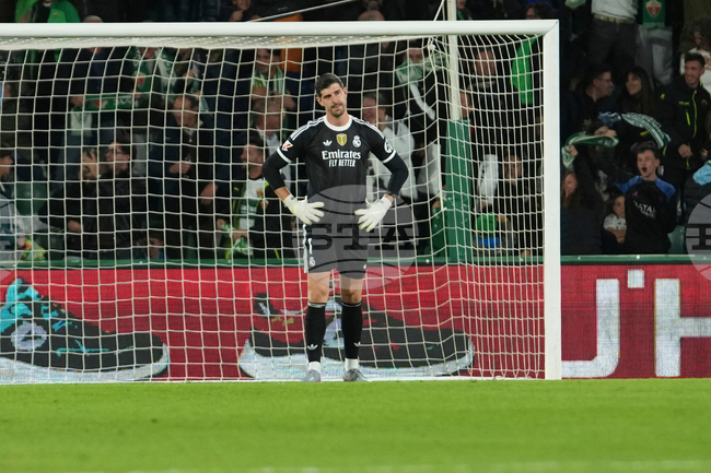 Тибо Куртоа пропуска мача на Реал Мадрид с Олимпиакос заради вирусно заболяване