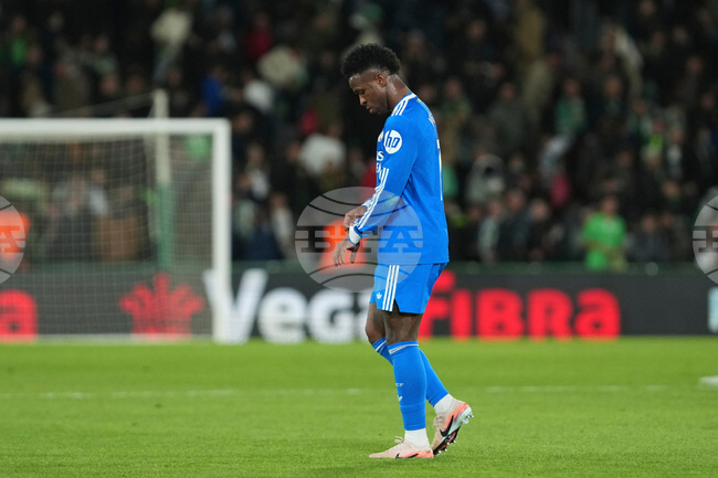 Винисиус иска да си тръгне от Реал Мадрид поради трудните си отношения с Алонсо