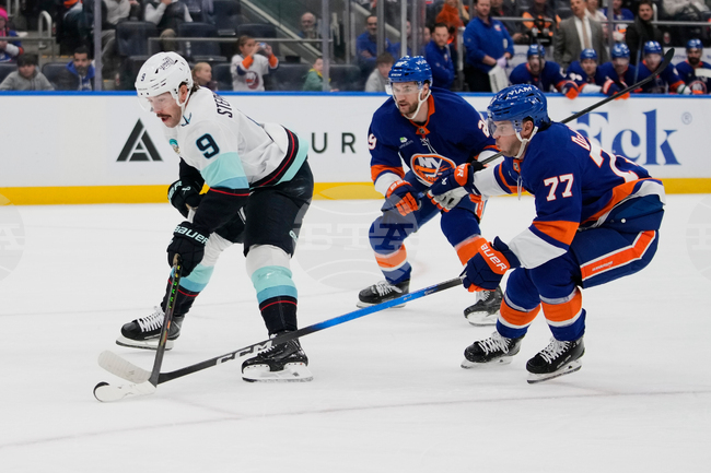 Kraken Islanders Hockey