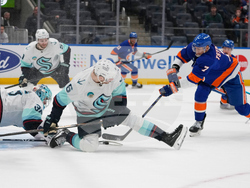 Kraken Islanders Hockey