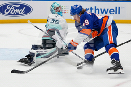 Kraken Islanders Hockey