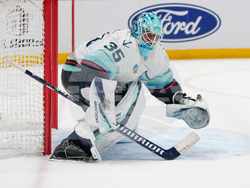 Kraken Islanders Hockey