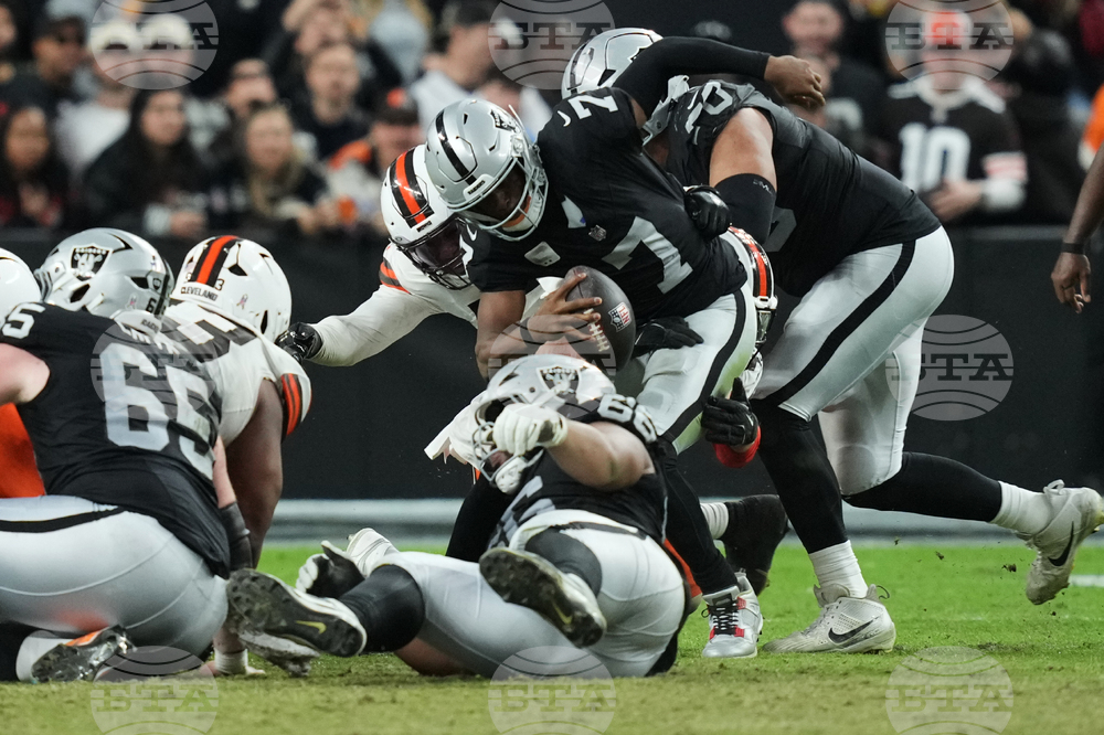 Browns Raiders Football