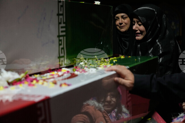 APTOPIX Iran Iraq Unknown Soldiers