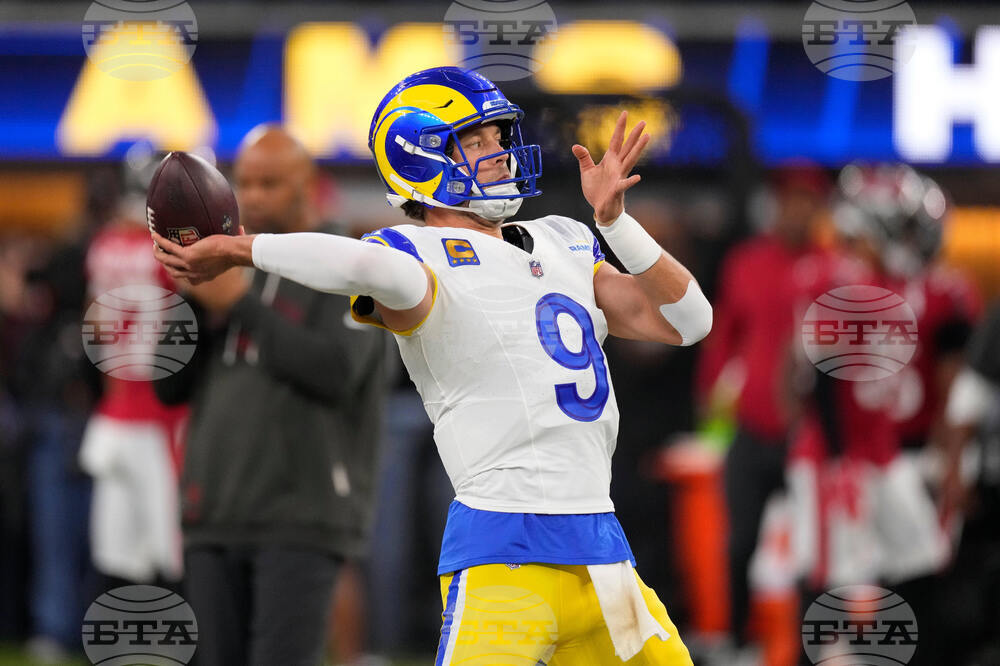 Buccaneers Rams Football