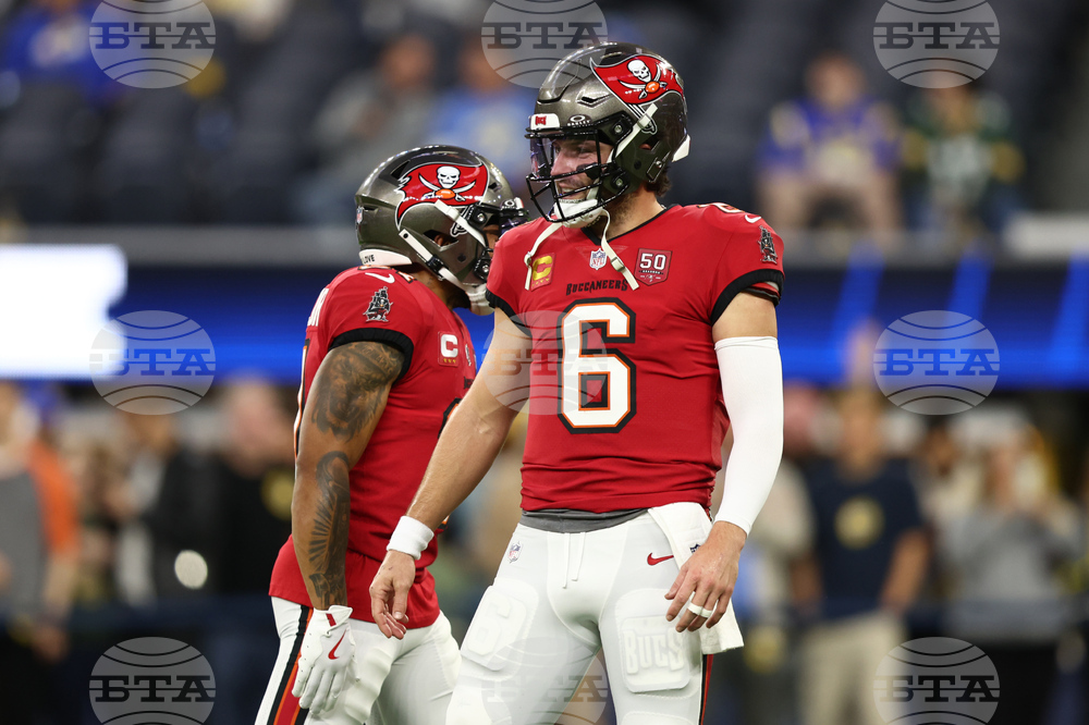 Buccaneers Rams Football