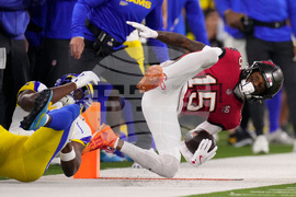 Buccaneers Rams Football