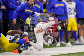 Buccaneers Rams Football